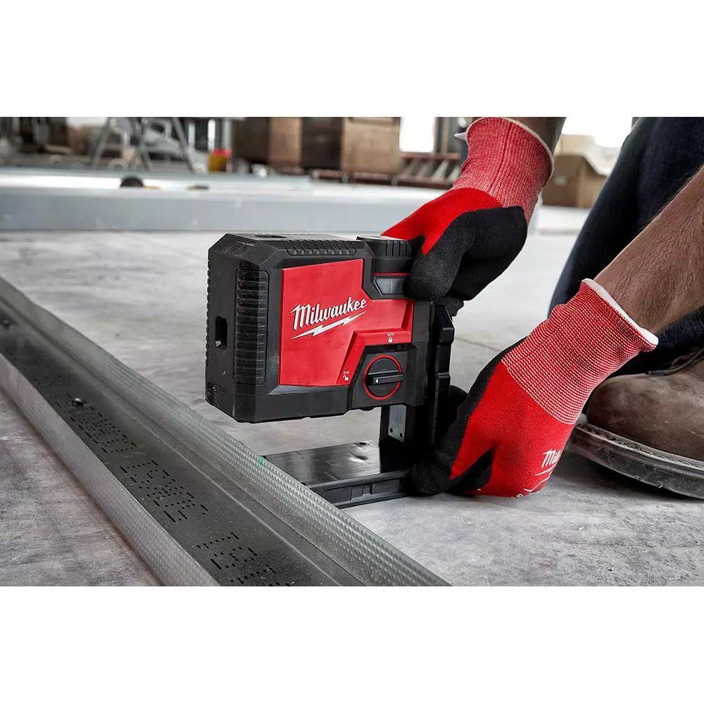 Best Pirce ✔️ Milwaukee Green 100 Ft. 3-Point Rechargeable Laser Level With REDLITHIUM Lithium-Ion USB Battery And Charger 🧨 4 Best Pirce ✔️ Milwaukee Green 100 Ft. 3-Point Rechargeable Laser Level With REDLITHIUM Lithium-Ion USB Battery And Charger 🧨 - Image 4